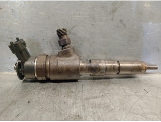 Recambio de inyector para peugeot bipper 1.4 hdi referencia OEM IAM 565889 0445110252 BOSCH