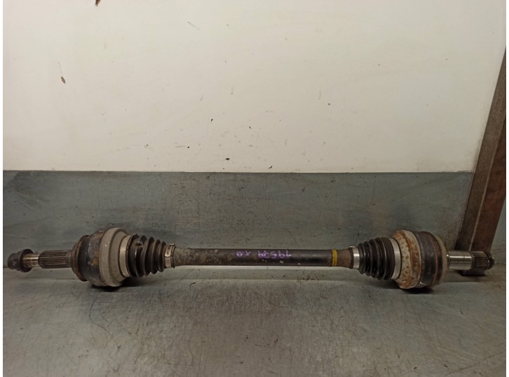 Recambio de transmision trasera derecha para lexus is 200 (ds2/is2) d-cat referencia OEM IAM 4233030160  