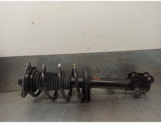 Replacement right front shock absorber for Kia Sportage 1.7 CRDi CAT OEM IAM reference 546613U500 