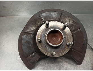Recambio de mangueta trasera izquierda para volvo c30 1.6 diesel cat referencia OEM IAM 31340686 