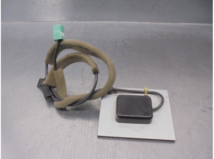 Recambio de antena para subaru xv 2.0 cat referencia OEM IAM 86277FJ100  