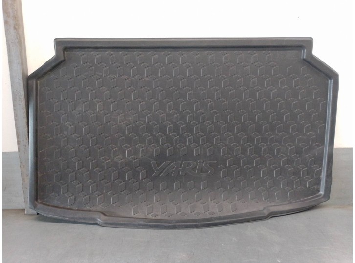 Recambio de bandeja trasera para toyota yaris 1.5 16v cat referencia OEM IAM PW2410D001  5 PUERTAS