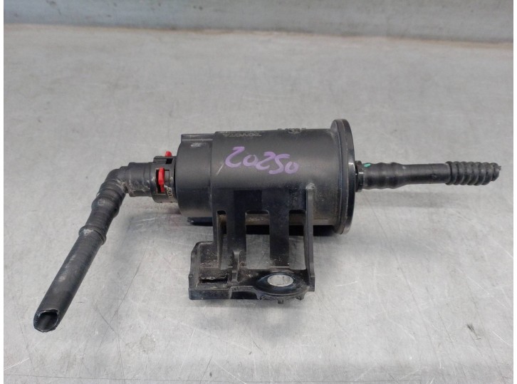 Recambio de filtro carbono activo para toyota yaris 1.5 16v cat referencia OEM IAM 77703K0010 7773052010 