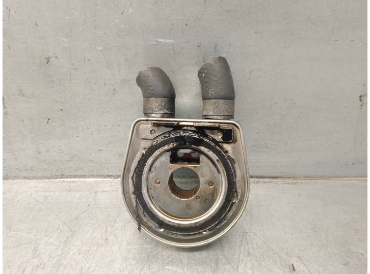 Recambio de enfriador aceite motor para kia carens 2.0 turbodiesel cat referencia OEM IAM 2641027000  