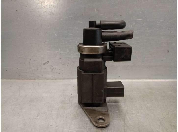 Recambio de electrovalvula vacio para audi a8 (4e2) 4.0 v8 32v tdi biturbo cat (ase) referencia OEM IAM 057906630A 