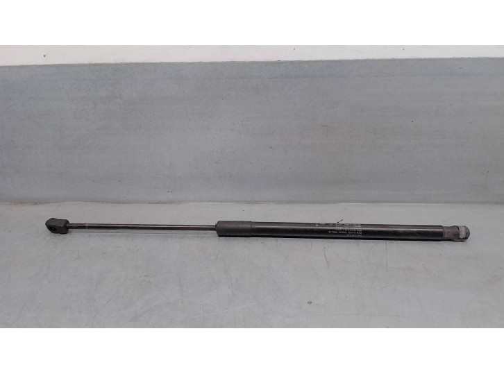 Recambio de amortiguadores capo para porsche cayenne (typ 92aa) 3.0 v6 tdi cat referencia OEM IAM 7P5823350  