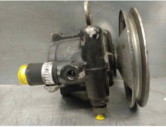 Replacement power steering pump for Volvo 940 Series saloon/estate 2.4 turbodiesel OEM IAM reference 26016947 