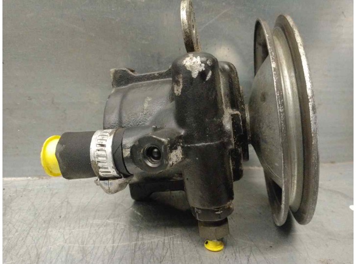 Replacement power steering pump for Volvo 940 Series saloon/estate 2.4 turbodiesel OEM IAM reference 26016947 