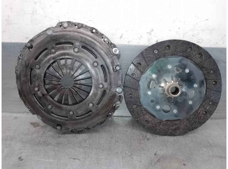 Recambio de kit embrague para peugeot 307 (s1) referencia OEM IAM 1636266280 VALEO