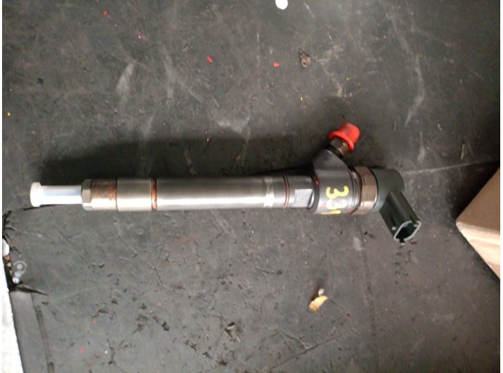 Recambio de inyector para volvo s80 ii (124) d5 awd referencia OEM IAM 30777526 