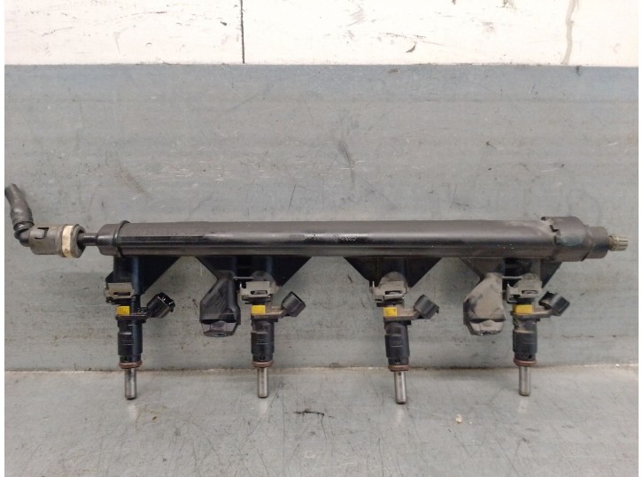 Replacement fuel injection rail for Peugeot 308 SW I (4E_, 4H_) 1.6 16V OEM IAM reference V757564580 198552 
