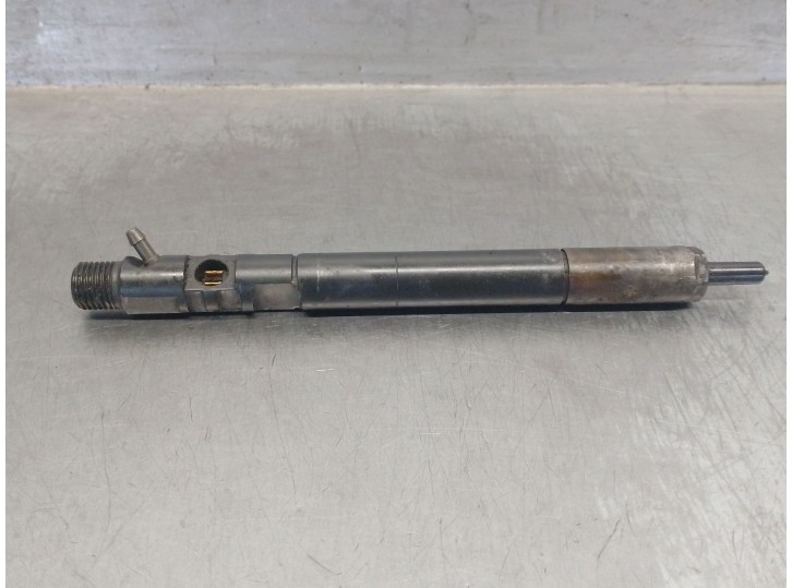 Recambio de inyector para ssangyong rodius i 2.7 xdi referencia OEM IAM A6650170221 6650170221 1599HD27W17 DELPHI