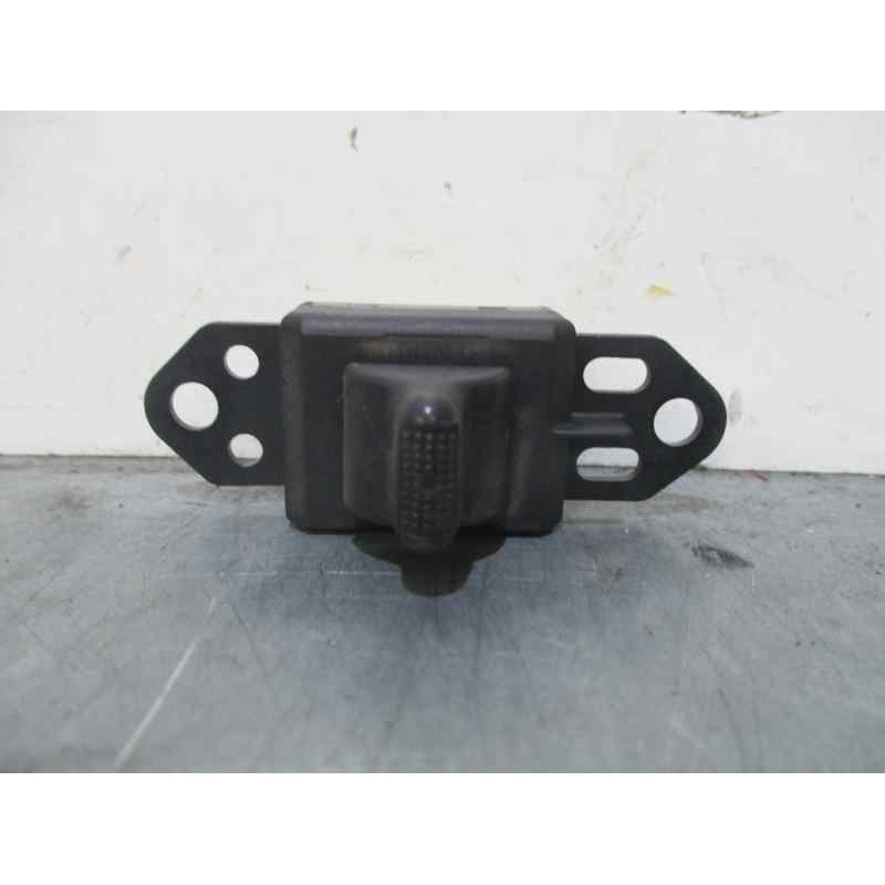 Recambio de mando elevalunas delantero derecho para chrysler voyager (rg) 2.8 crd cat referencia OEM IAM 04685727AB  