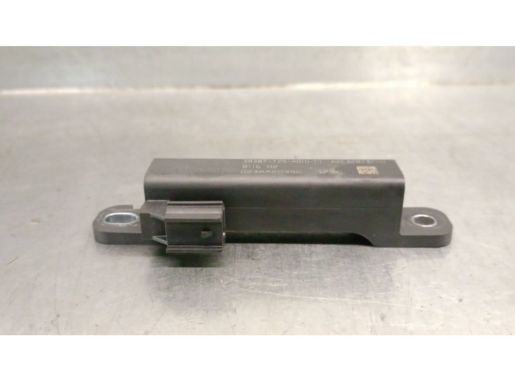 Recambio de antena para honda hr-v (ru) 1.5 (ru1) referencia OEM IAM 38387TZ5A010M1 A2C32823700 CONTINENTAL