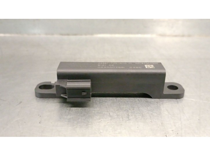 Recambio de antena para honda hr-v (ru) 1.5 (ru1) referencia OEM IAM 38387TZ5A0110M1 A2C84964900 CONTINENTAL