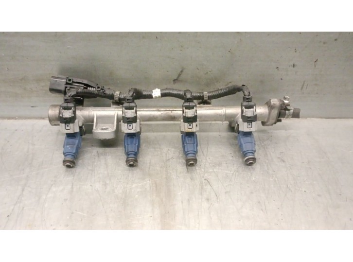 Recambio de rampa inyectora para kia picanto i (sa) 1.1 referencia OEM IAM 3530402900 3530402900 