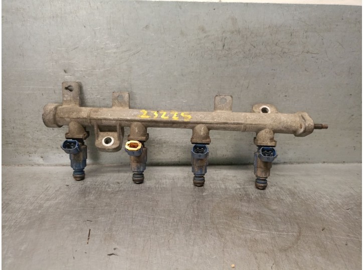 Recambio de rampa inyectora para kia picanto 1.0 cat referencia OEM IAM 3530402900 3530402900 