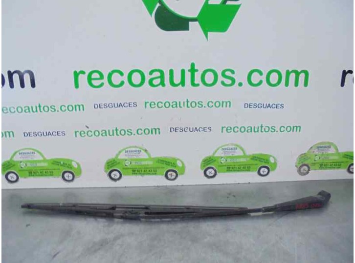 Replacement front right wiper arm for Citroën Xsara Saloon 2.0 HDi Image (66kW) OEM IAM reference 6429L6 