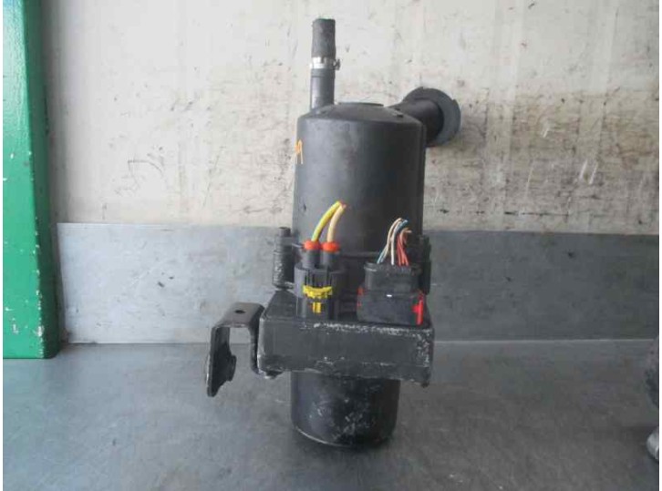 Replacement power steering pump for Citroën C4 Berlina 1.4 16V OEM IAM reference 9681545980 HPI