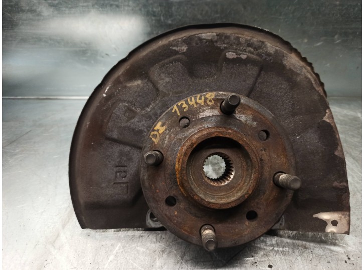 Replacement front left stub axle for Volvo V40 estate 1.9 diesel cat OEM IAM reference 30884172 