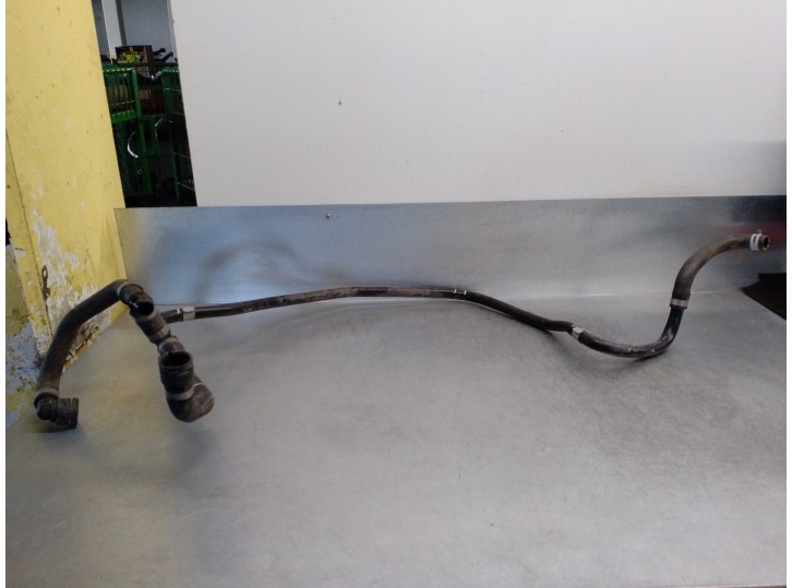 Recambio de tubo para mercedes-benz clase v (w447) referencia OEM IAM A4475015900 