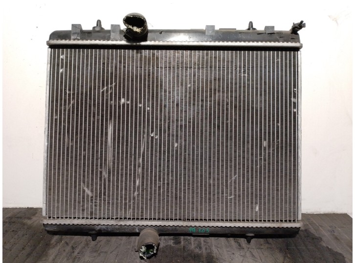 Recambio de radiador agua para peugeot partner kombi confort referencia OEM IAM 9657576580 1330S8 993746NB VALEO