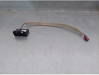 Replacement antenna for Renault Captur II OEM IAM reference 282124064R 2204063550 