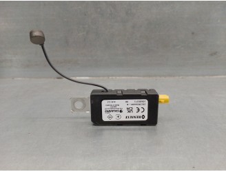 Recambio de antena para renault captur ii referencia OEM IAM 282302668R 