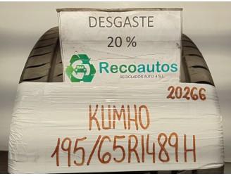 Replacement Kumho tire for Ford Sierra Saloon OEM IAM reference 19565R1489H KUMHO ECOWING ES01