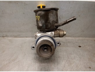 Recambio de bomba servodireccion para mazda 323 berlina f/s (bj) 2.0 turbodiesel referencia OEM IAM BJ3A3265XC 