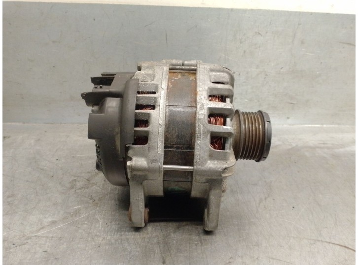 Recambio de alternador para dacia duster ii 1.5 blue dci diesel fap cat referencia OEM IAM 231004402R 2717353B