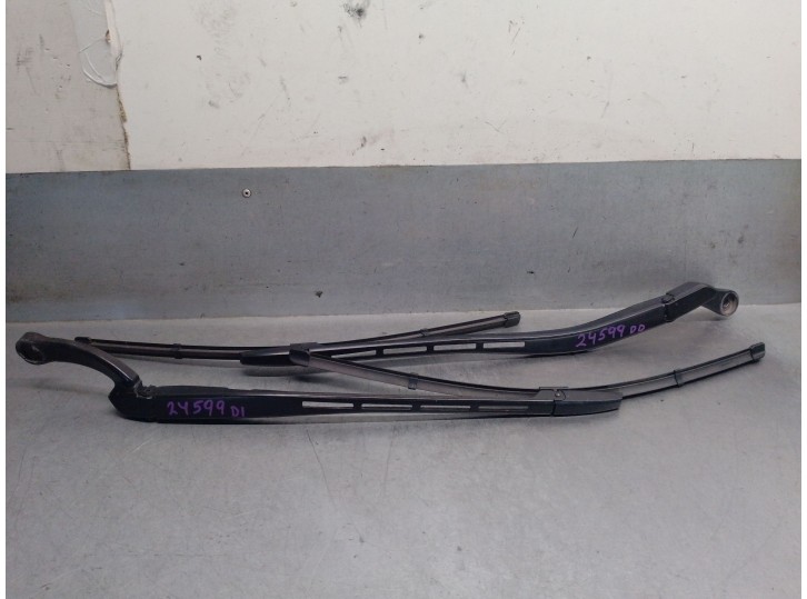 Recambio de brazo limpia delantero derecho para opel astra g berlina 1.6 16v referencia OEM IAM 8E1955408C 90559554 