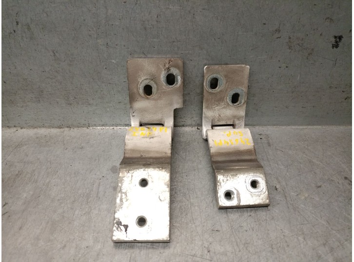 Recambio de bisagra porton para opel combo (corsa c) 1.7 16v cdti referencia OEM IAM 9184539 130053 