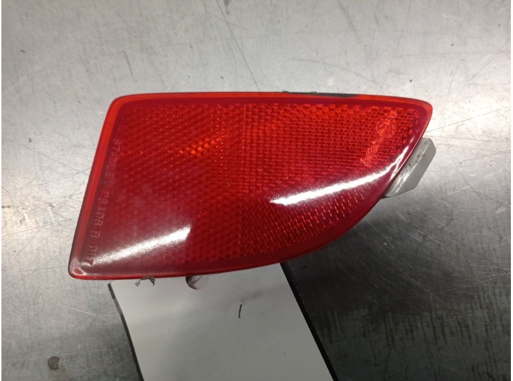 Recambio de piloto trasero izquierdo paragolpes para mazda 3 (bm, bn) 2.2 d referencia OEM IAM BCW8515M0B BCW8515M0B 