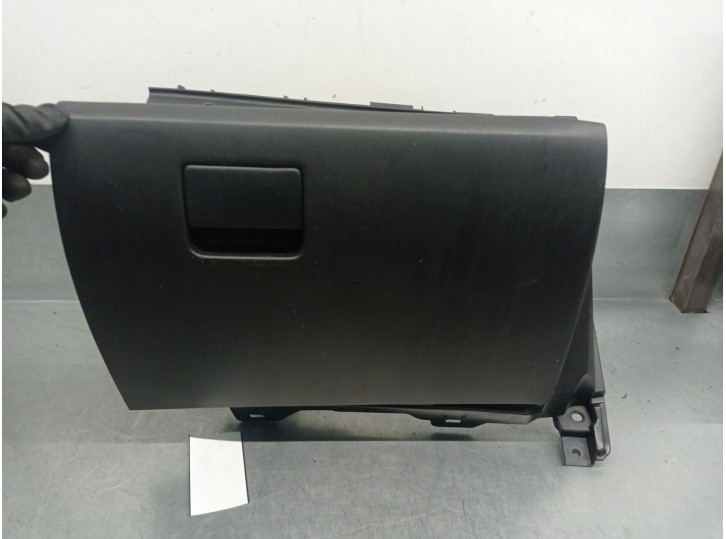 Recambio de guantera para mazda 3 (bm, bn) 2.2 d referencia OEM IAM BHN164030C02 BHN164030C02 