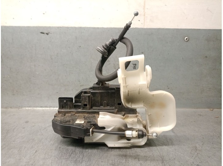 Recambio de cerradura puerta delantera izquierda para kia cee´d 1.6 crdi cat referencia OEM IAM 813101H000 813101H000 