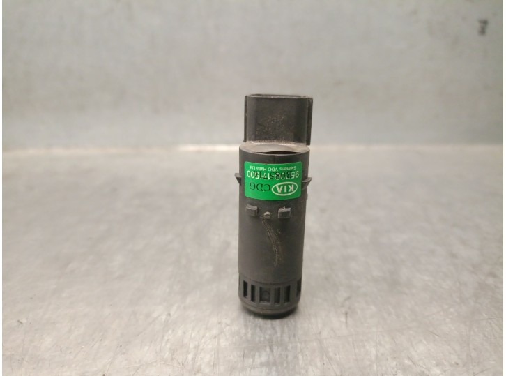 Recambio de sensor de aparcamiento para kia cee´d 1.6 crdi cat referencia OEM IAM 957001H500 957001H500 