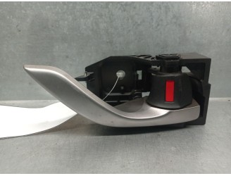 Recambio de maneta interior trasera derecha para mazda 3 (bm, bn) 2.2 d referencia OEM IAM BHN958330A BHN958330A 