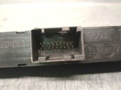 Replacement hazard warning switch for Fiat Doblo 1.3 16V JTD CAT OEM IAM reference 735498200 735498200 