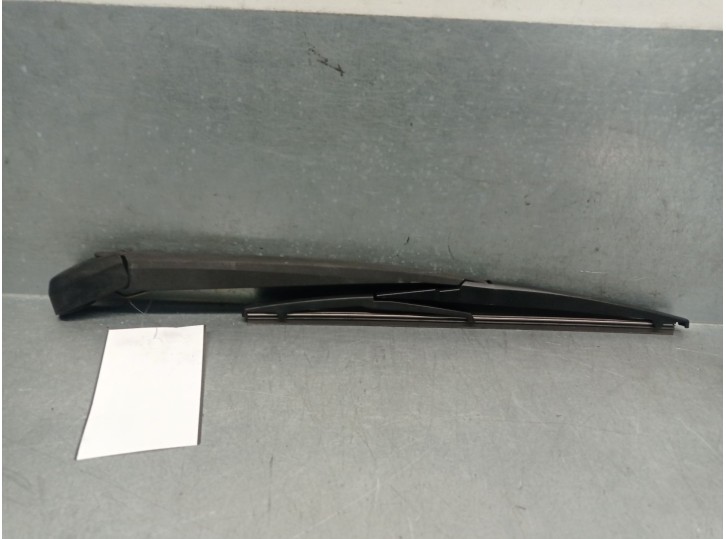 Recambio de brazo limpia trasero para mazda 3 (bm, bn) 2.2 d referencia OEM IAM GHP967421 GHP967421 
