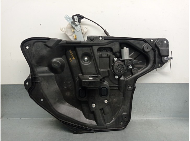 Recambio de elevalunas delantero izquierdo para mazda 3 (bm, bn) 2.2 d referencia OEM IAM BHS25997X BHS25997XA 