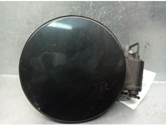 Recambio de tapa exterior combustible para opel mokka x 1.6 cdti dpf referencia OEM IAM 95147032  