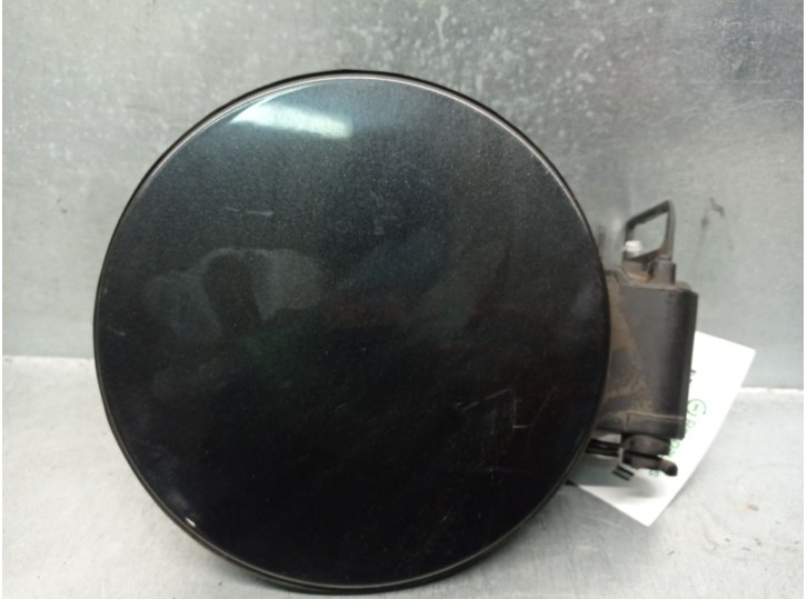 Recambio de tapa exterior combustible para opel mokka x 1.6 cdti dpf referencia OEM IAM 95147032  