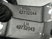 Recambio de bisagra capot para opel mokka x 1.6 cdti dpf referencia OEM IAM 42732044 1160077 