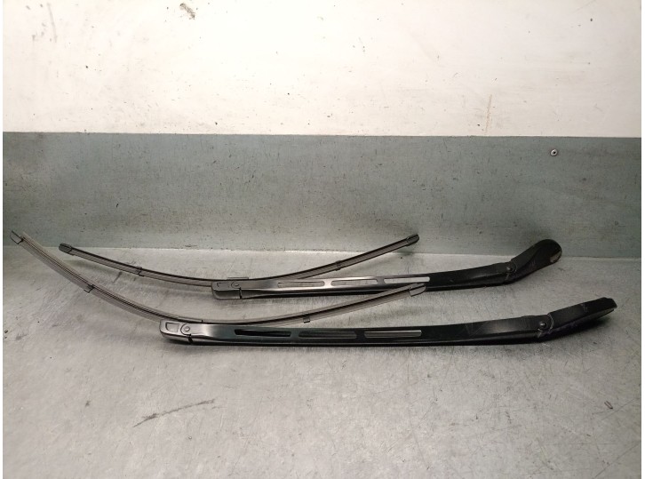 Recambio de brazo limpia delantero derecho para audi a8 (4e2) 3.0 tdi quattro referencia OEM IAM 4E1955408B 4E1955408B 