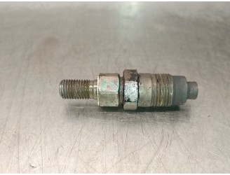 Recambio de inyector para mitsubishi montero (l040) 2.5 turbodiesel referencia OEM IAM MD103301 MD103301 