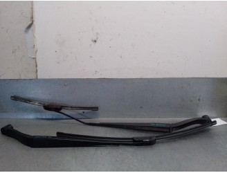 Recambio de brazo limpia delantero derecho para renault koleos ii (hc_) 2.0 dci 175 4wd referencia OEM IAM 288866FR0A 288866FR0A