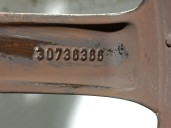 Recambio de llanta para volvo xc90 2.4 diesel cat referencia OEM IAM 30736366 R187JX18X49 