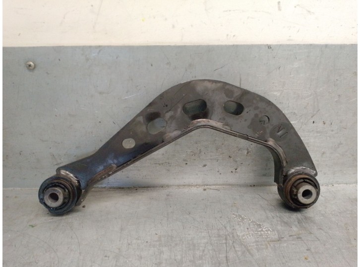 Recambio de brazo suspension superior trasero izquierdo para mazda 3 (bm, bn) 2.2 d referencia OEM IAM B45C28C10 B45C28C10 