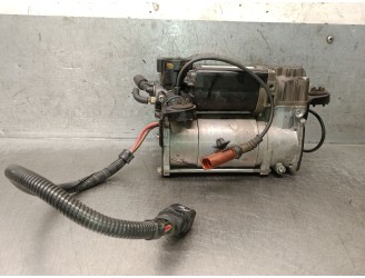 Recambio de bomba suspension para audi a8 (4e2) 3.0 tdi quattro referencia OEM IAM 4E0616007E 4E0616007C 